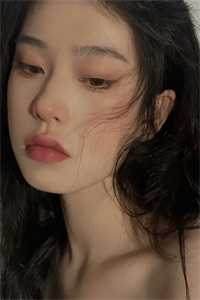 漂亮白月光觉醒随军，首长争又抢结局+番外