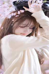 梨花落尽，云散夜未明必读文