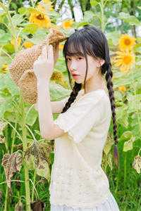 前往军区离婚，被禁欲军官亲哭了大结局