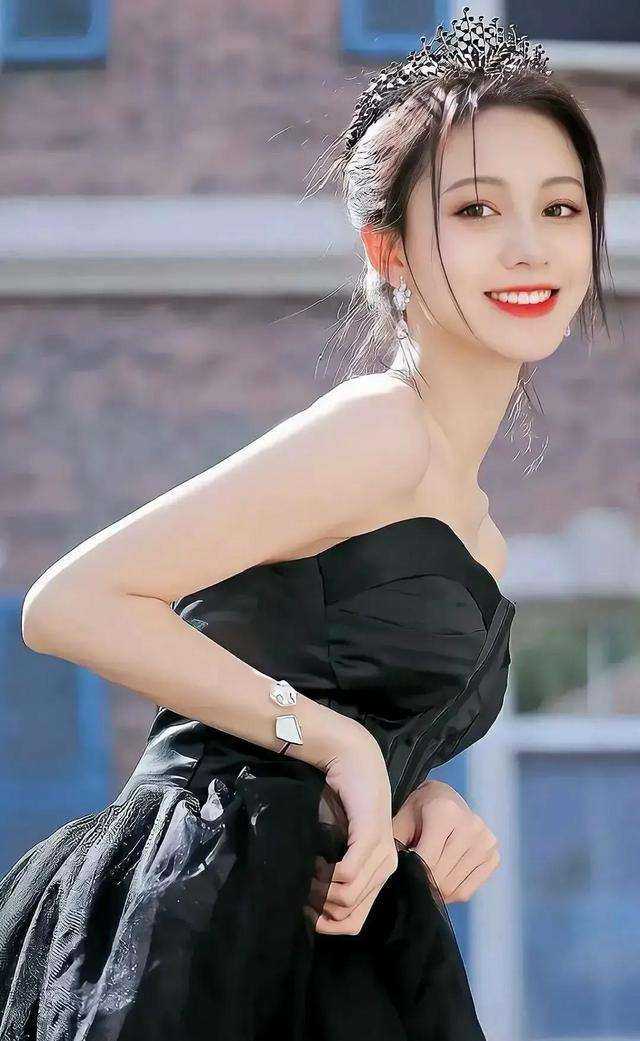 爱如朝露，散若尘风无弹窗