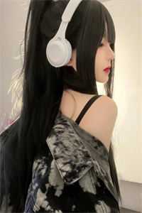 她踏碎星河寻觅光全文