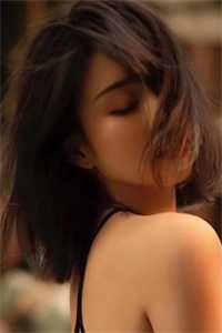 成为王府侍妾后，她一心生崽养娃已完结版