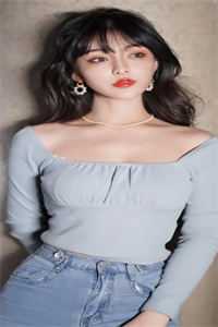 前往军区离婚，被禁欲军官亲哭了精彩