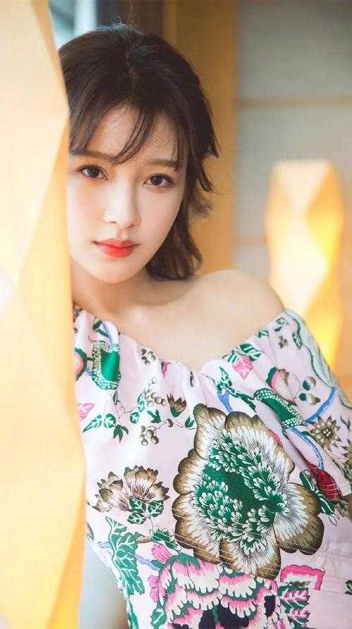 穿书成大妈，女主正想抢夺金手指后续+结局