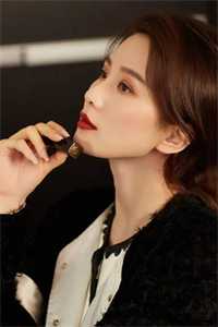 为了替新婚妻子保守秘密，我被小舅子挖心掏肝已完结