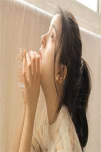 被扫地出门，奶娘入公府成人上人全章节