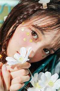 闻君有两意，故与相决绝爆款热文