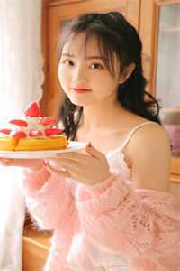 婚后两年不见面，提离婚却被缠上了火爆小说