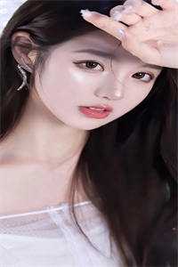 朝不见月岁岁春好书