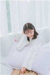 且趁余花眸一笑高口碑