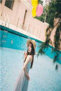 月色吻过梧桐雨热门