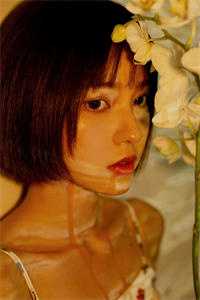 终是错把月当灯无广告