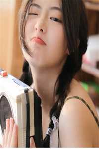 且趁余花眸一笑已完结