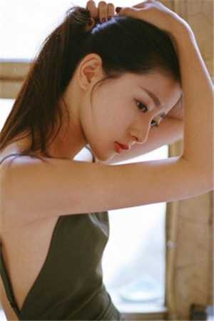 随母改嫁后，7岁奶团奶凶养家最新