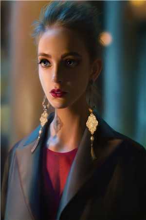 腹黑大佬穿八零：这个男主我要了唐薇薇秦奕大结局