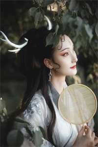 负了如来更负卿异常火爆