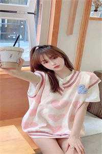 漂亮白月光觉醒随军，首长争又抢畅读