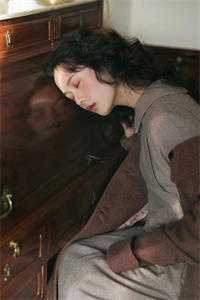 灯烛荧荧照孤寝笔趣阁