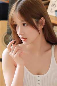 且趁余花眸一笑完整作品