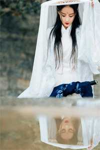 清冷权贵缠上我，夜夜不停吻精选